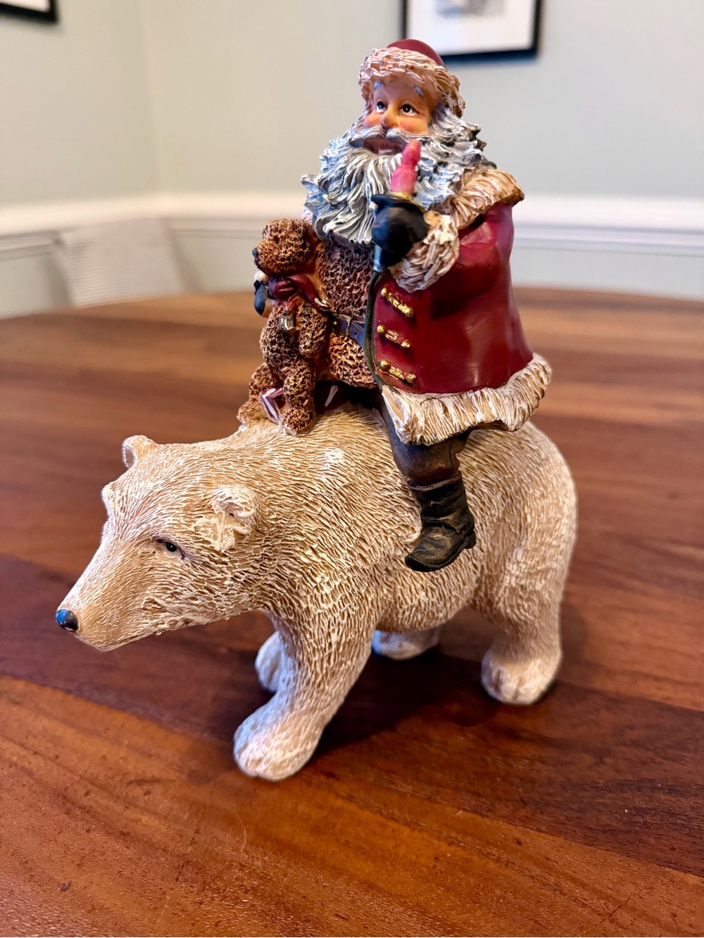 Santa Claus Riding a Polar Bear Figurine Christmas Jolly St. Nick Decor MINT